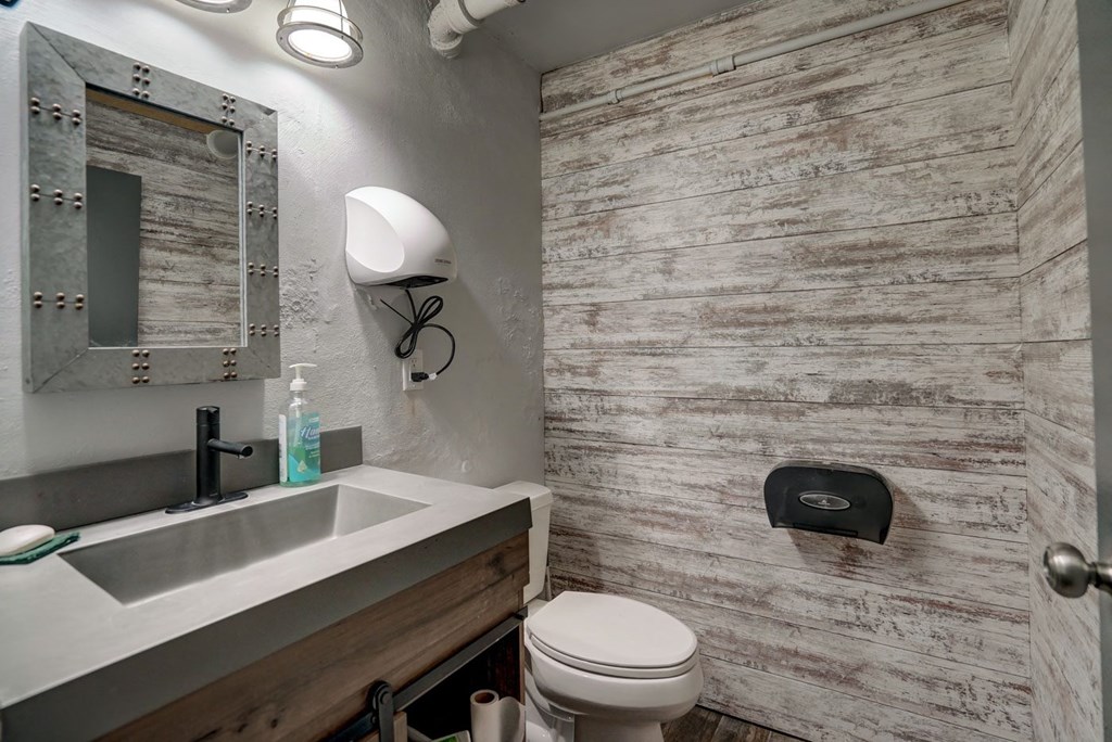 Surf and Surfside apartments and townhomes in Downtown Madison, WI. Fully Furnished, studio, one bedroom, 2 bedroom. Lake views. Managed by Wisconsin Management Company