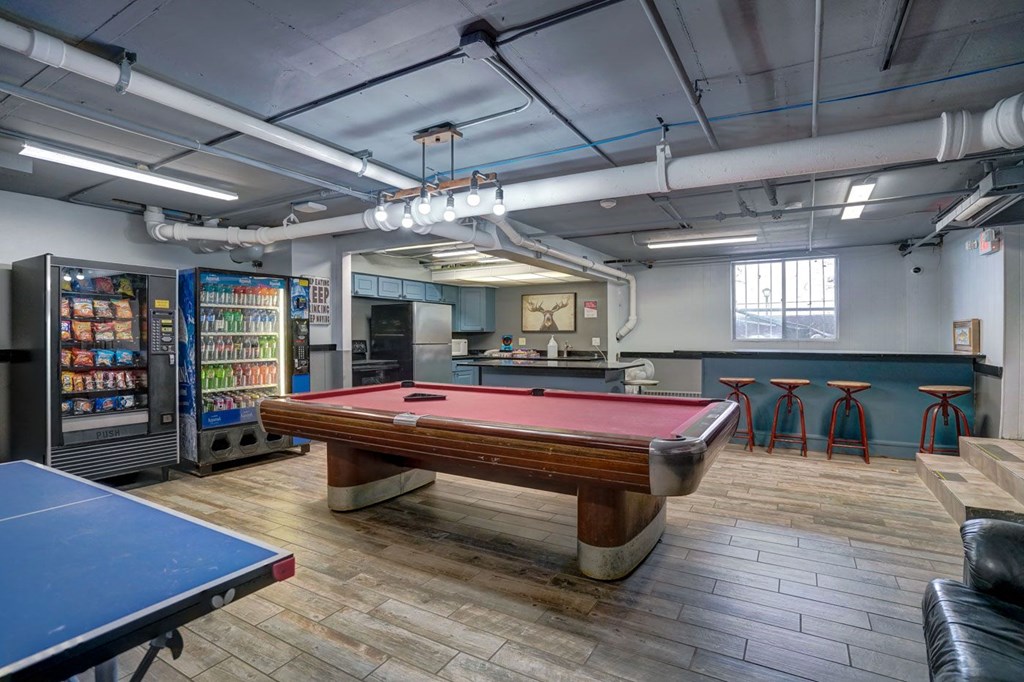 Surf and Surfside apartments and townhomes in Downtown Madison, WI. Fully Furnished, studio, one bedroom, 2 bedroom. Lake views. Managed by Wisconsin Management Company