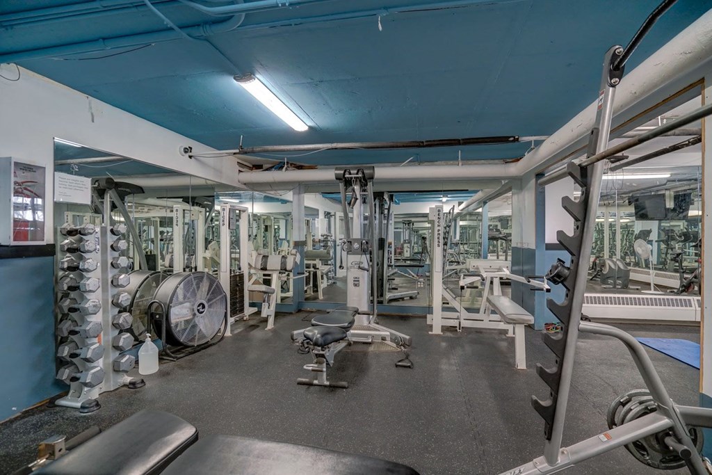 Surf and Surfside apartments and townhomes in Downtown Madison, WI. Fully Furnished, studio, one bedroom, 2 bedroom. Lake views. Managed by Wisconsin Management Company