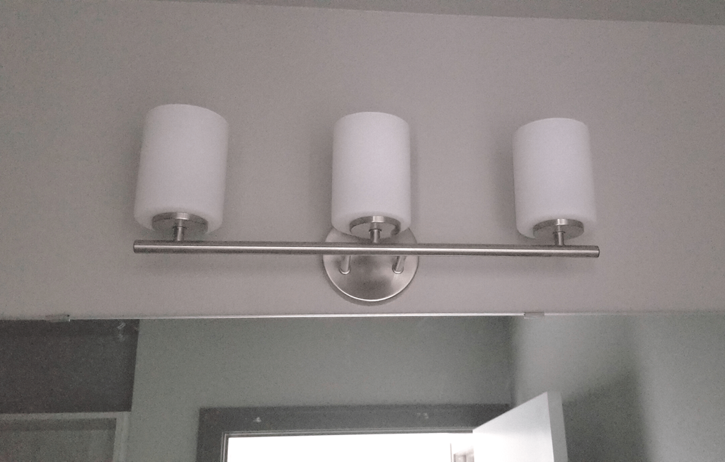 Park Cedar Apartments, in Madison WI. One bedroom, two bedroom, three bedroom apartment. Rooftop patio. Managed by Wisconsin Management Company