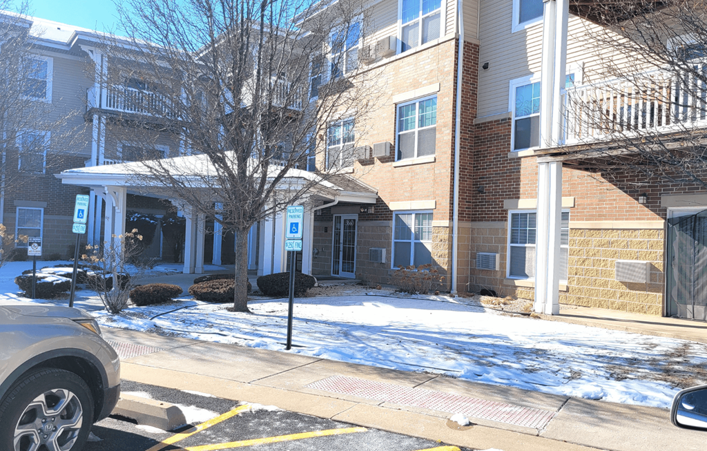 St James Senior Estates, Senior Housing in Crete IL. Affordable one bedroom apartments and two bedroom apartments. Smoke free. Managed by Wisconsin Management Company