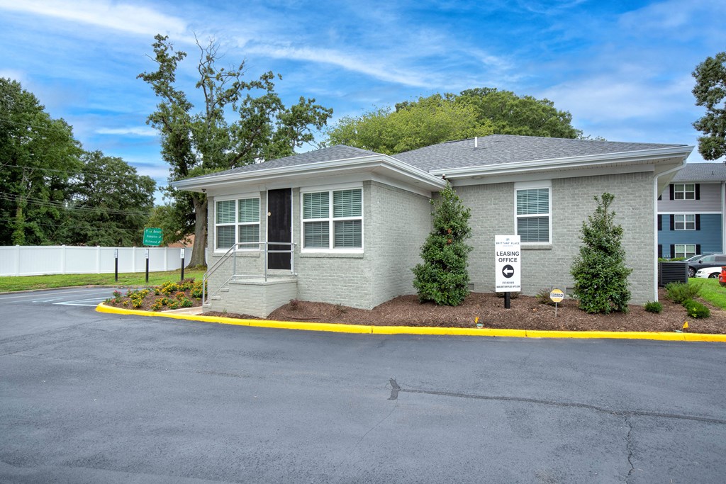 Leasing Office/Clubhouse