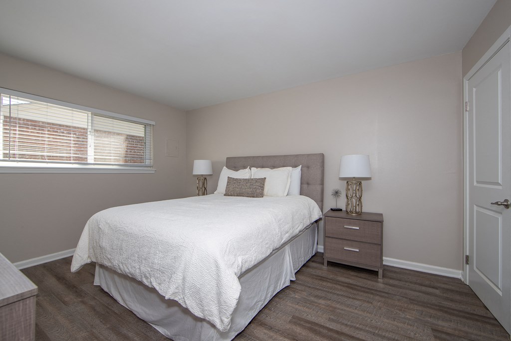 Master Bedroom in Country Club Apartments in Williamsburg VA 