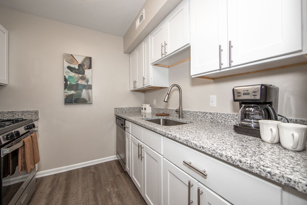 Kitchen in Country Club Apartments in Williamsburg VA 