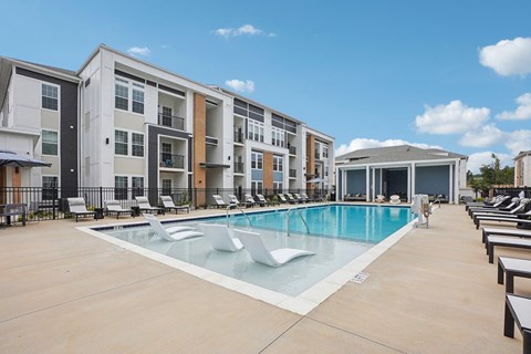 Medley Poolview