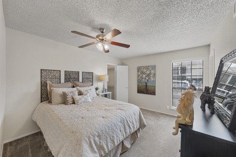 Bedroom at Parks on the Green, Texas