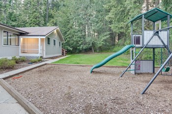 238 Sherman Ave 1-2 Beds Apartment, Affordable for Rent - Photo Gallery 5