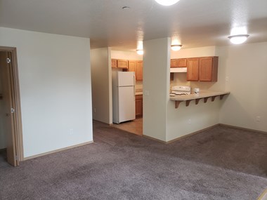235 SW Alder Court 2 Beds Apartment for Rent