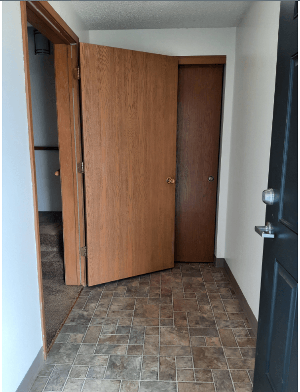 Example of an Entryway in a unit at Eagle Cap Pineview Apartments in Joseph, Oregon