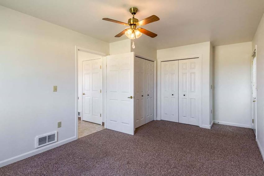 10700 Emily Drive 1-2 Beds Apartment, Affordable for Rent - Photo Gallery 1