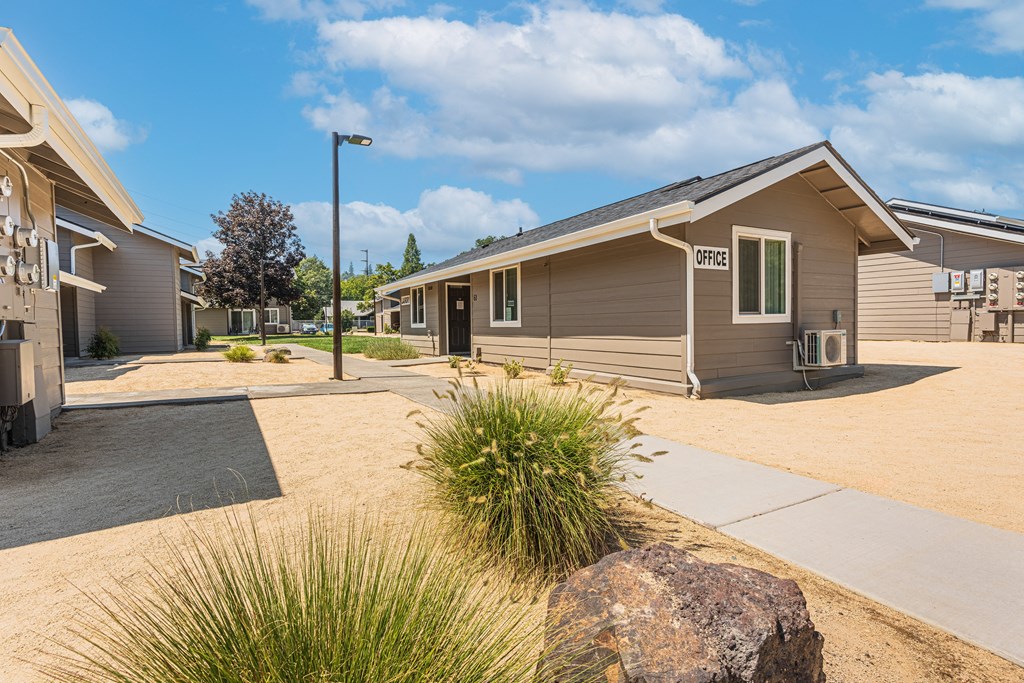 the enclave at green valley ranch apartments 460 green valley road green valley
