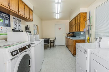 810 NE Victoria St Studio-2 Beds Apartment, Affordable for Rent - Photo Gallery 5