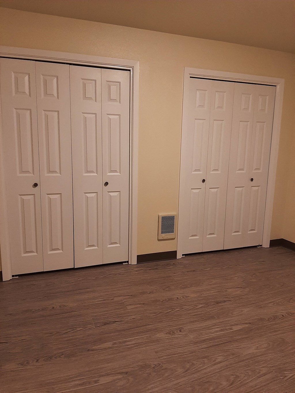 Bedroom in Leisure Way Too Apartments in Wallowa, Oregon