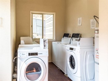 1695 NE Purcell Blvd 1-2 Beds Apartment, Affordable for Rent - Photo Gallery 2