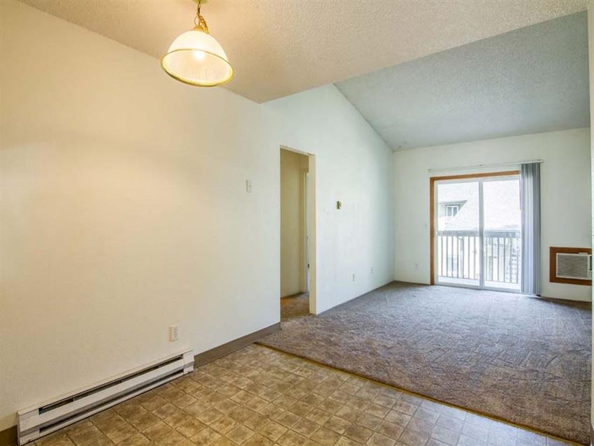 Washington Park Apartments, 923 Cowl Street, MiltonFreewater, OR