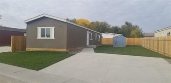 1066 SE 10th Ave 3 Beds Apartment, Affordable for Rent - Photo Gallery 2