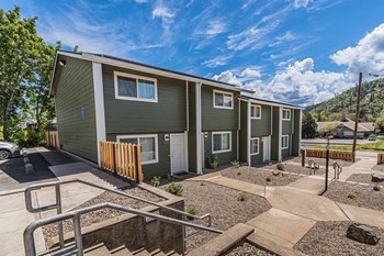 459 4th Street 2 Beds Apartment, Affordable for Rent - Photo Gallery 2