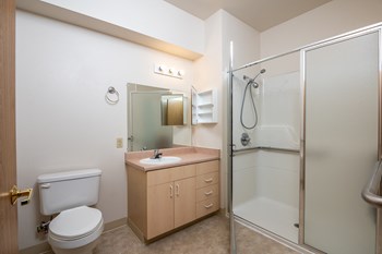 Hazelwood Resident Bathroom Hazelwood Resident Bathroom - Photo Gallery 6