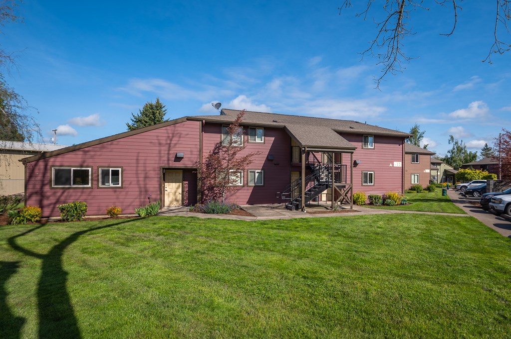 Cascade Valley Exterior