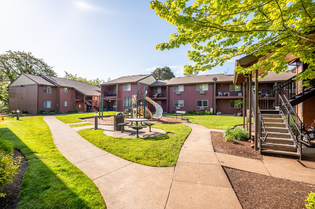 Beaver StateMontebello Apartments, 29796 SW Montebello Dr, Wilsonville