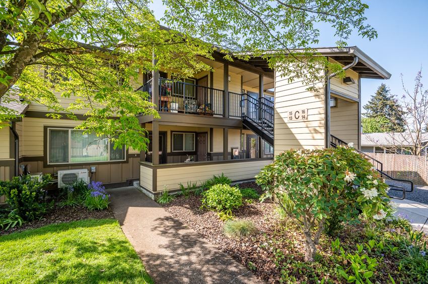 Pacific Park Apartments Canby West, 621 N Douglas Lane, Canby, OR