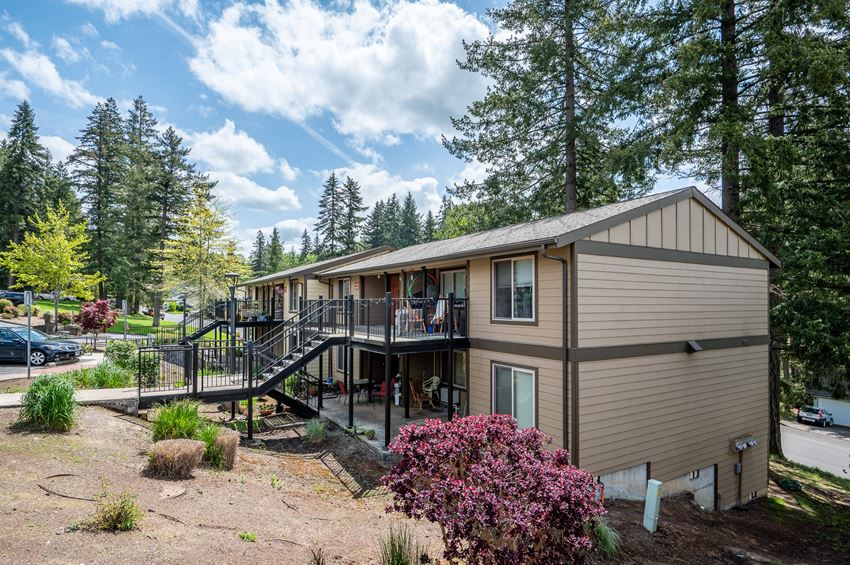 Timber GroveEstacada Village Apartments, 855 NE Hill Way, Estacada, OR