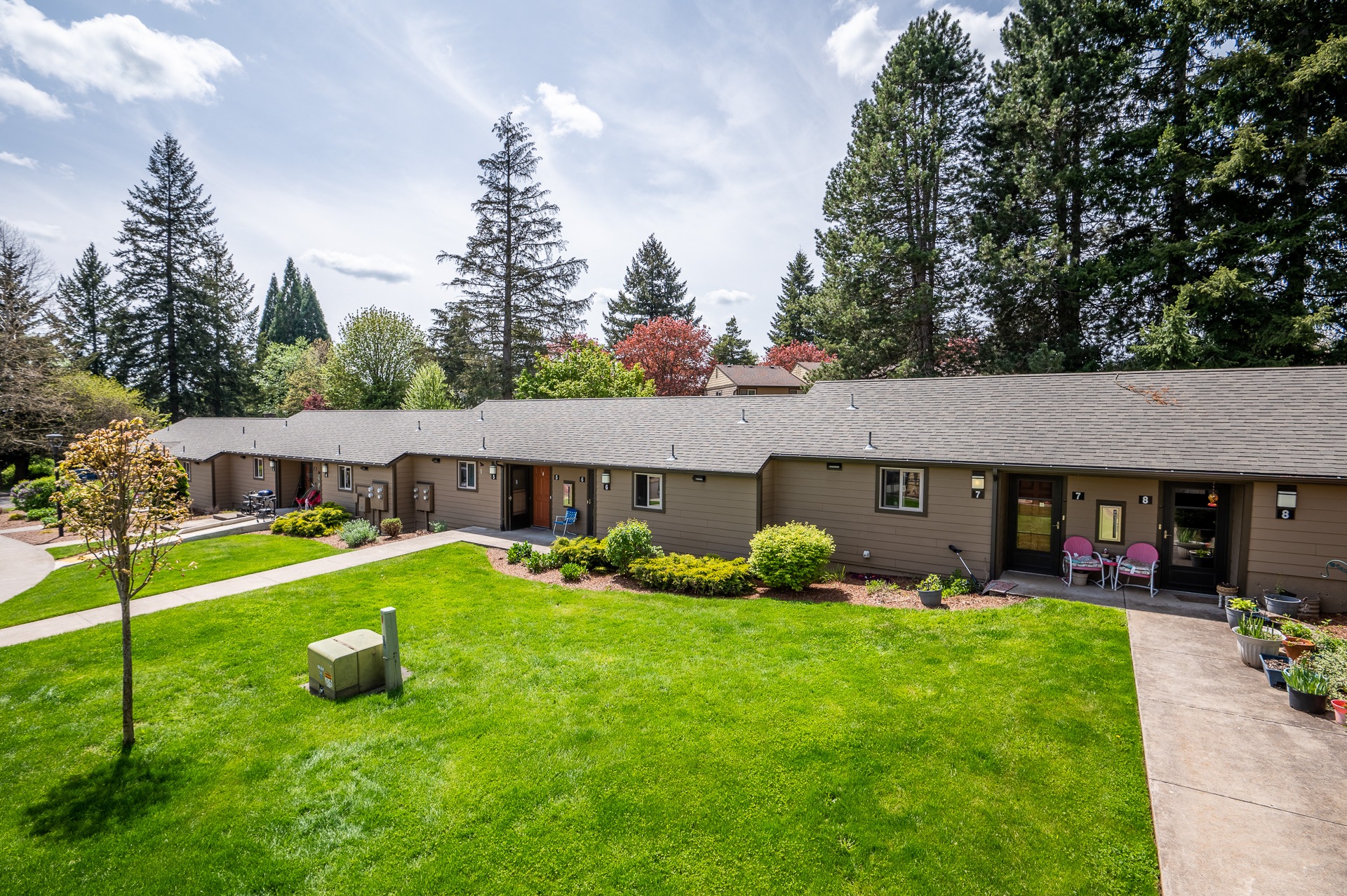 Holiday Garden Sandy Apartments