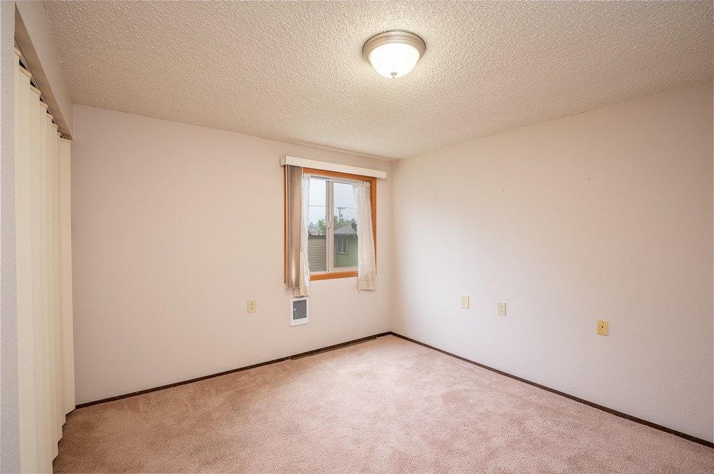 Pacific Park Sherwood Apartments is a similar property to Carriage Place Apartments located in Sherwood