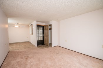 21961 SW Sherwood Blvd 1-2 Beds Apartment, Affordable for Rent - Photo Gallery 5