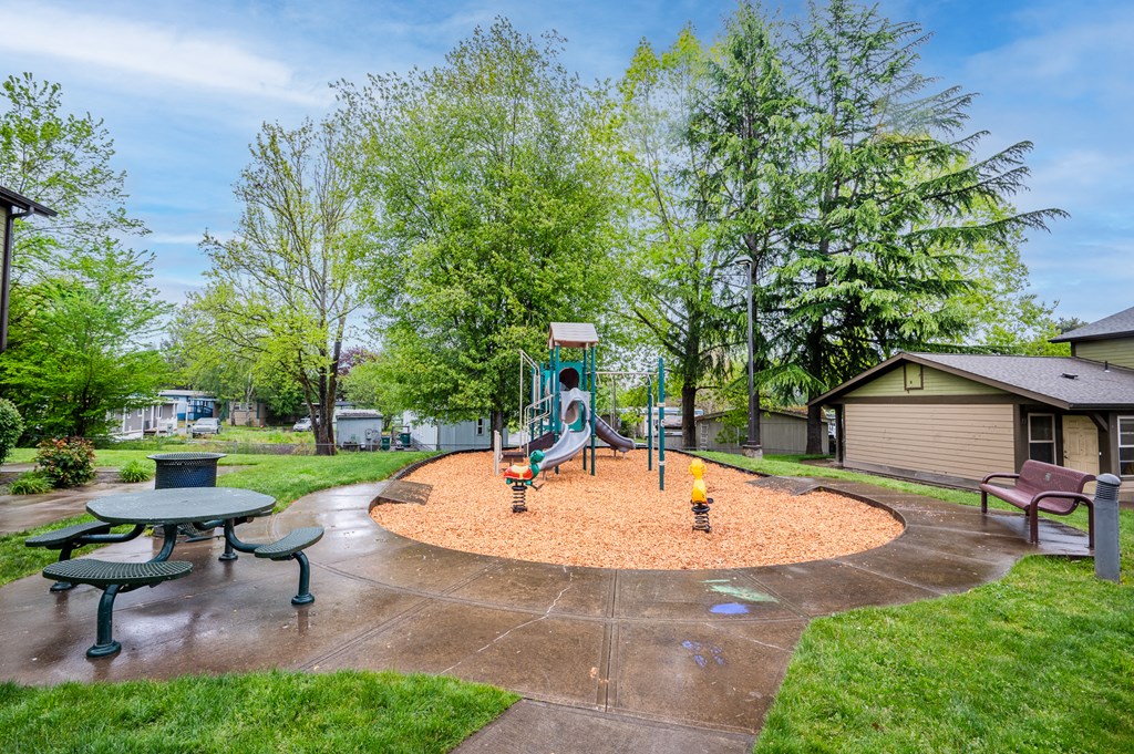 the preserve at ballantyne commons park playground