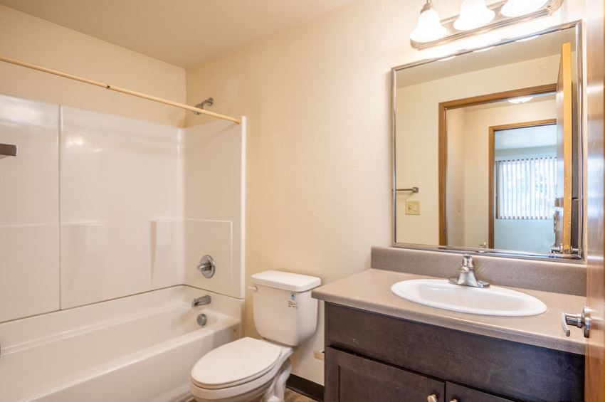 Glenhaven Park McMinnville Apartments, 1750 SW Sesame Street