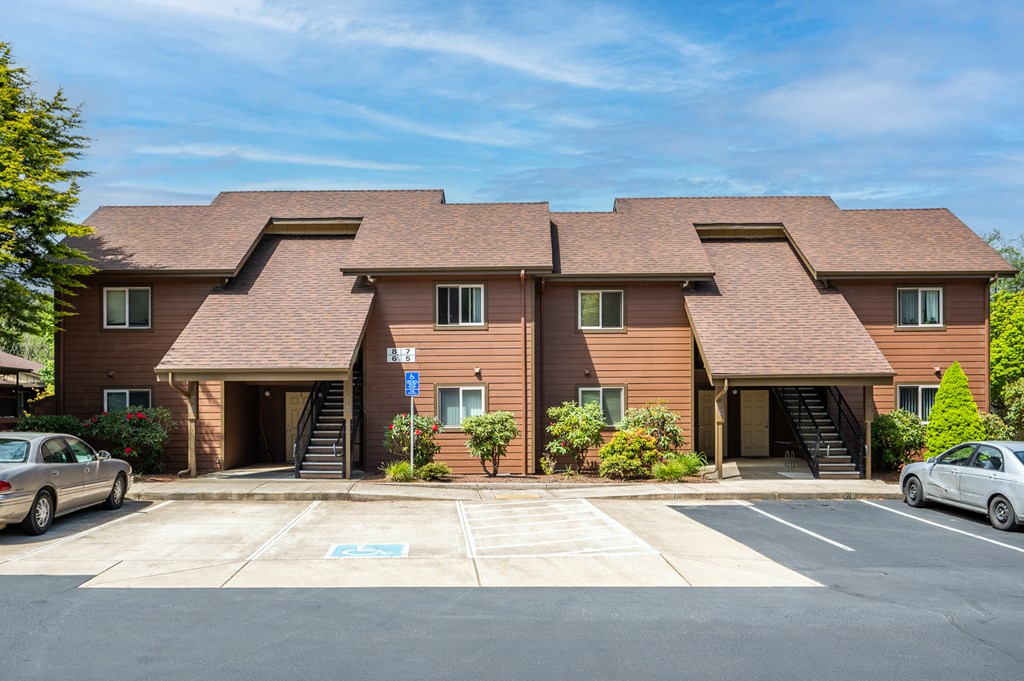 Spyglass Exterior View