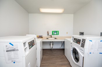 88059 5th St. Studio-2 Beds Apartment, Affordable for Rent - Photo Gallery 4