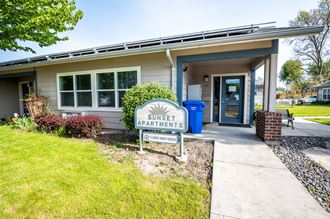 425 East Currant Street 1-2 Beds Apartment for Rent