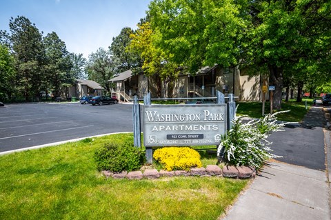 the park sign apartments
