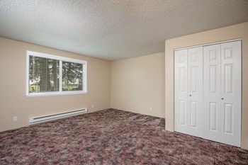 630 SW 24th St 2-3 Beds Apartment, Affordable for Rent - Photo Gallery 4