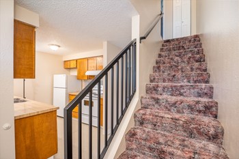 630 SW 24th St 2-3 Beds Apartment, Affordable for Rent - Photo Gallery 6