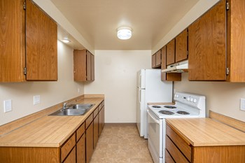 1007 Ehgood Ave 1 Bed Apartment, Affordable for Rent - Photo Gallery 3