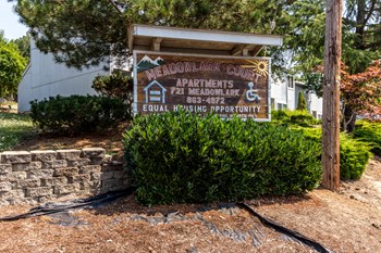 721 SE Meadowlark 1-2 Beds Apartment, Affordable for Rent - Photo Gallery 7