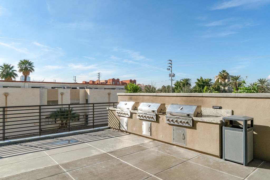 Grilling Deck At Union @ Roosevelt Apartments In Phoenix, AZ