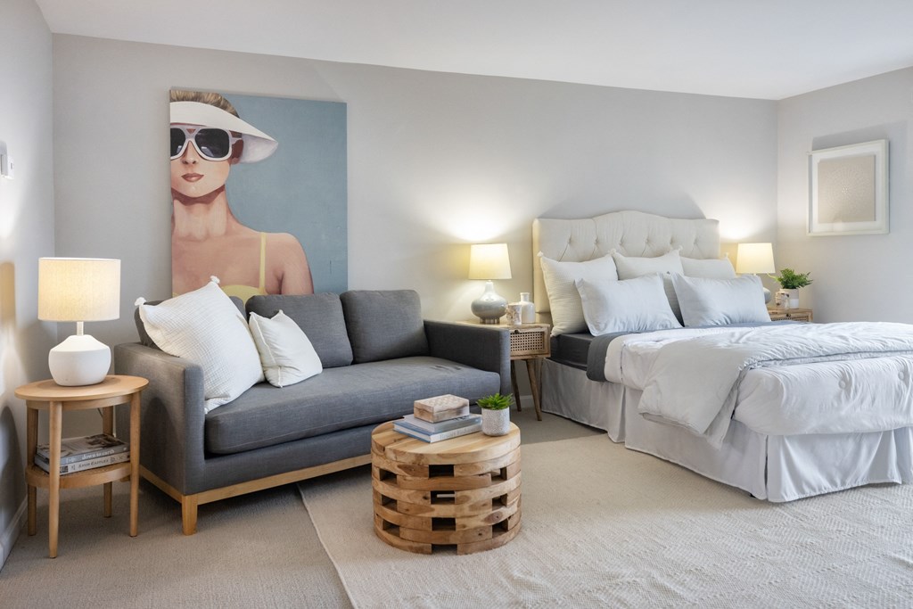 Well Lite Bedroom at 151 Ocean Road LLC, Narragansett