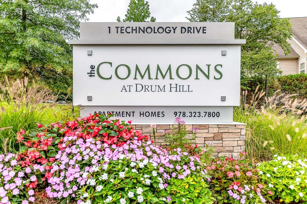 The Commons at Drum Hill Front Signage