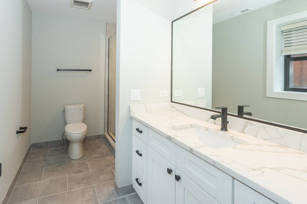 Montrose Seeley Apartments Chicago