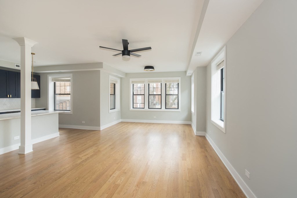 Montrose Seeley Apartments Chicago