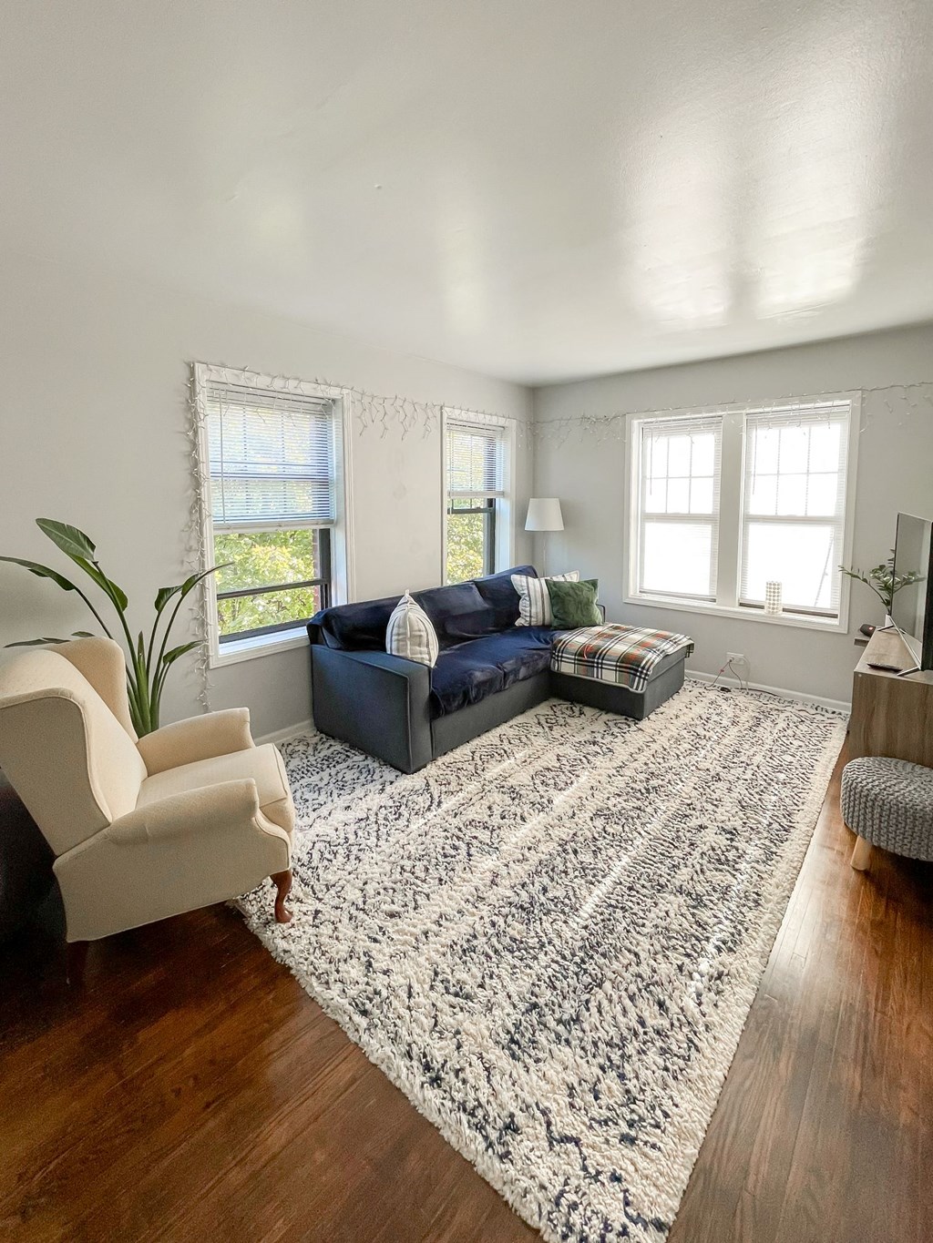 3708 Sheffield Chicago Apartment