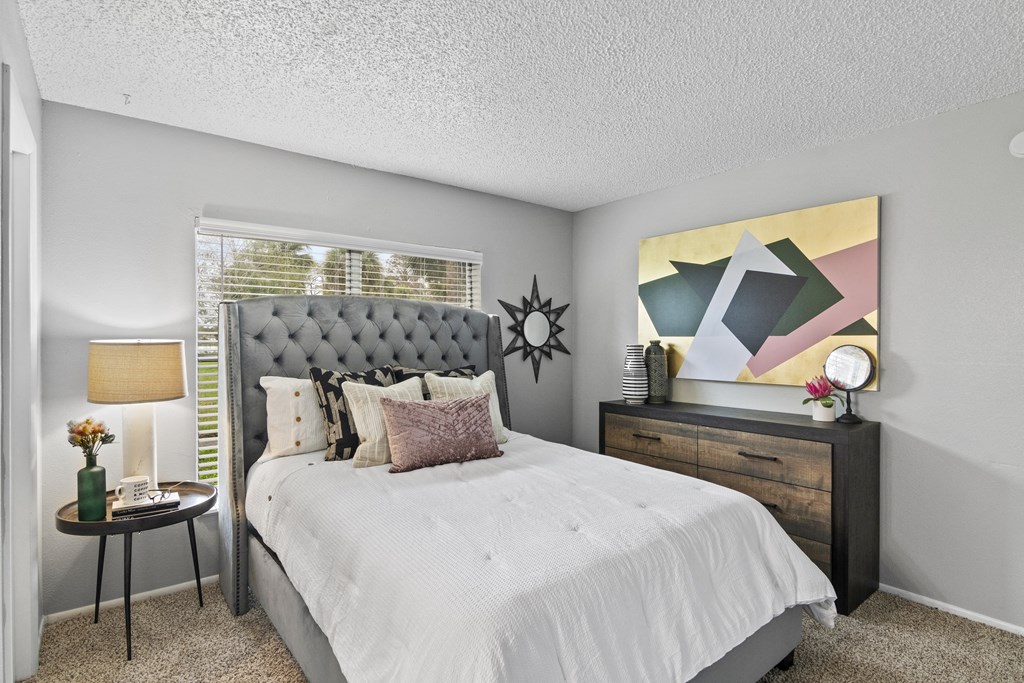 the preserve at ballantyne commons bedroom with large bed