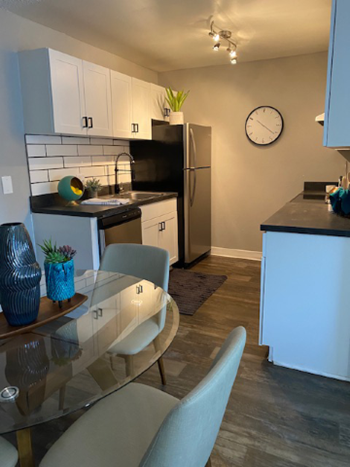 828 Orienta Ave Studio-2 Beds Apartment for Rent - Photo Gallery 4