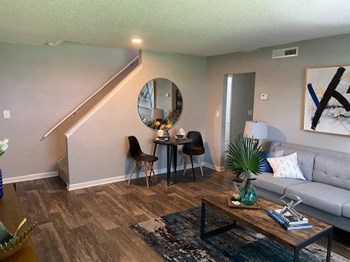 828 Orienta Ave Studio-2 Beds Apartment for Rent - Photo Gallery 3