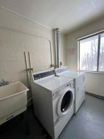 22155 Libby Rd 1-3 Beds Apartment for Rent - Photo Gallery 17