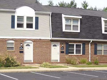 7136 Crystal Bay Drive E 1-3 Beds Apartment for Rent - Photo Gallery 4